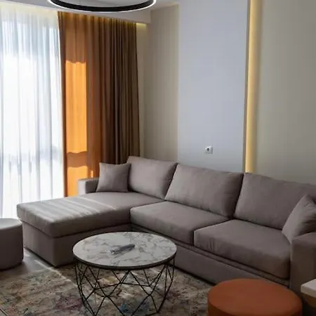 Apartment Vala Near Park Tirana